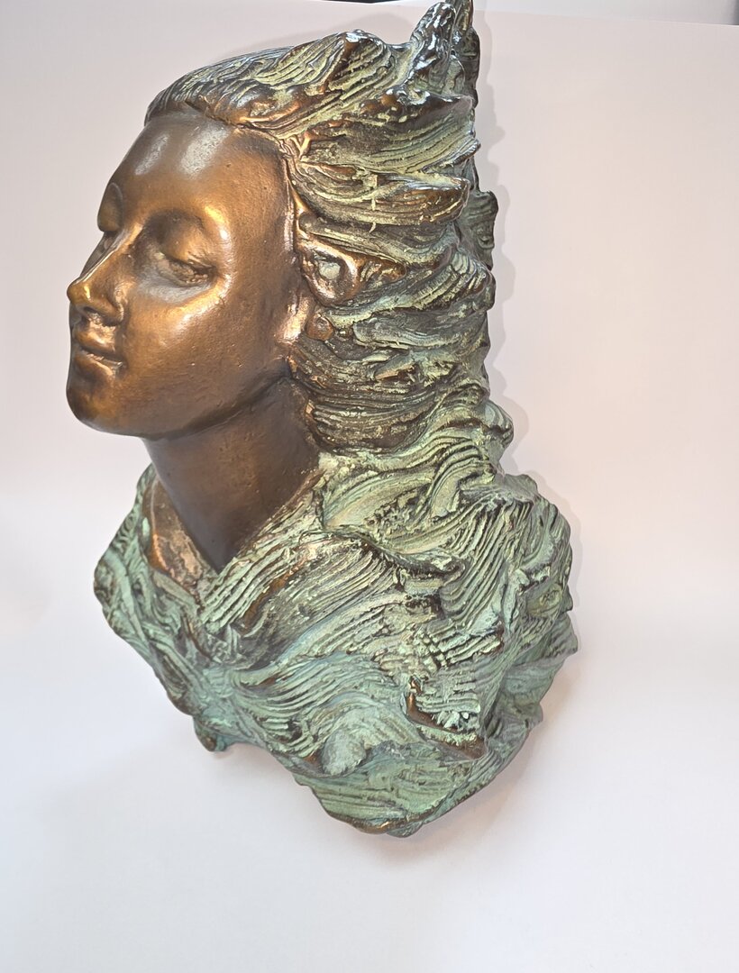figura de bronce 